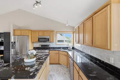711 Williams Drive, Hastings, MN 55033 - Photo 7