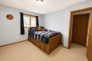 815 10th St W, Hastings, MN 55033 - Photo 13