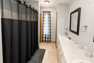 815 10th St W, Hastings, MN 55033 - Photo 11