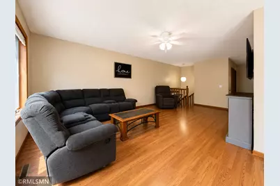 815 10th Street W, Hastings, MN 55033 - Photo 3