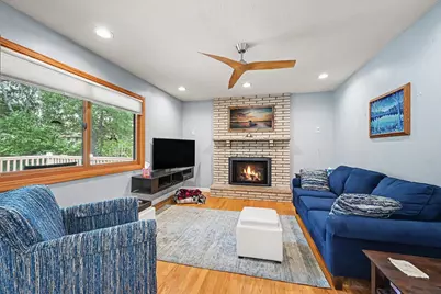 1201 County Road B2 W, Roseville, MN 55113 - Photo 9
