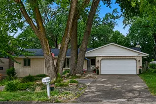 1201 County Road B2 W, Roseville, MN 55113 - Photo 23