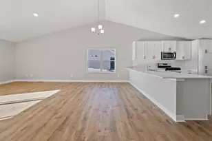 1656 Shasta Dr, Shakopee, MN 55379 - Photo 5
