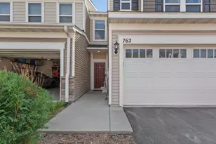 762 Stonegate Rd, Chanhassen, MN 55317 - Photo 41