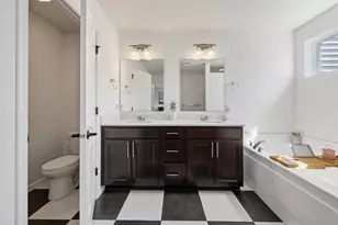 762 Stonegate Rd, Chanhassen, MN 55317 - Photo 21