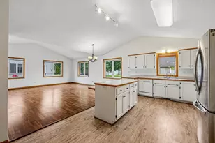 720 Oakwood Street Northwest, Isanti, MN 55040 - Photo 13