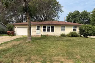 1701 Dixon Dr, Saint Paul Park, MN 55071 - Photo 1