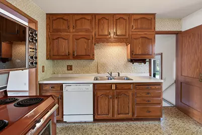 1312 Winnetka Avenue N, Champlin, MN 55316 - Photo 7