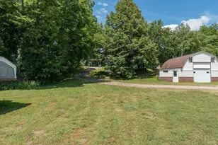 223 Joy Ave SW, Madelia, MN 56062 - Photo 43