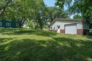 223 Joy Ave SW, Madelia, MN 56062 - Photo 37