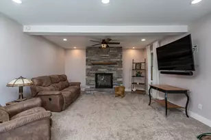 223 Joy Ave SW, Madelia, MN 56062 - Photo 13