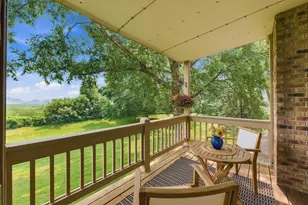 4254 Oakmede Ln, White Bear Lake, MN 55110 - Photo 11