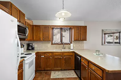 2805 Brookview Drive, Burnsville, MN 55337 - Photo 9