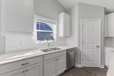 13104 National Street NE, Blaine, MN 55449 - Photo 9