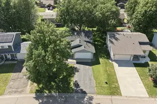 2682 Guthrie Ave N, Oakdale, MN 55128 - Photo 39