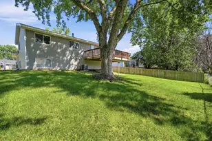 2682 Guthrie Ave N, Oakdale, MN 55128 - Photo 35
