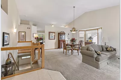 13323 Glenhaven Court, Apple Valley, MN 55124 - Photo 7