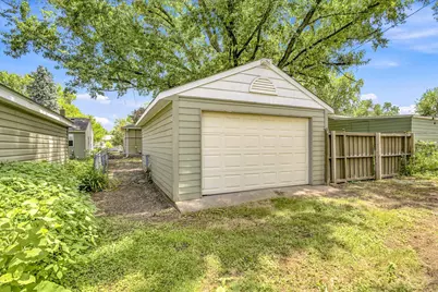 285 Hazelwood Street, Saint Paul, MN 55106 - Photo 25