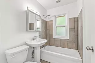 285 Hazelwood St, Saint Paul, MN 55106 - Photo 13