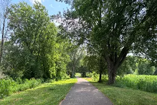 2411 Unity Ave N, Golden Valley, MN 55422 - Photo 37