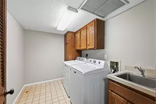 3020 St Albans Mill Rd, Hopkins, MN 55305 - Photo 21