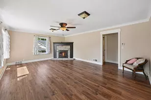 110 Circle Dr, Jackson, MN 56143 - Photo 3