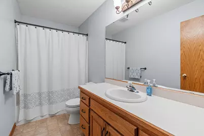 6427 Deerwood Lane, Lino Lakes, MN 55014 - Photo 15