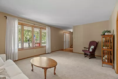 6427 Deerwood Lane, Lino Lakes, MN 55014 - Photo 3