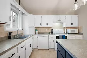 10703 Karston Ave NE, Albertville, MN 55301 - Photo 5