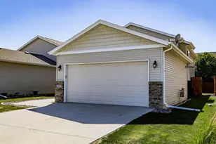 4017 9th St S, Moorhead, MN 56560 - Photo 3