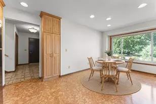 1810 Howell Street N, Falcon Heights, MN 55113 - Photo 29