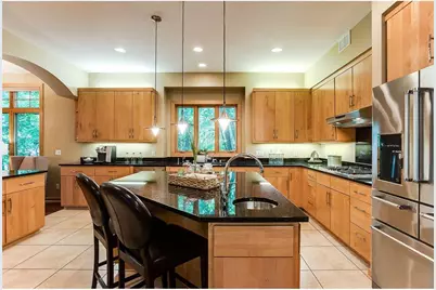 21892 Byron Circle, Excelsior, MN 55331 - Photo 9