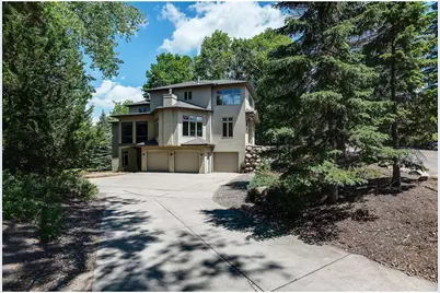 21892 Byron Circle, Excelsior, MN 55331 - Photo 1