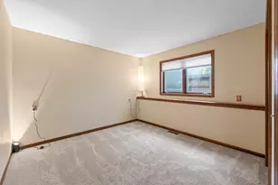 7640 Douglas Dr N, Brooklyn Park, MN 55443 - Photo 37
