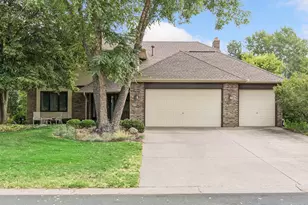 24 Indian Hills Dr, Circle Pines, MN 55014 - Photo 9