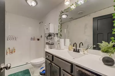5204 Porchlight Bay, Woodbury, MN 55129 - Photo 41