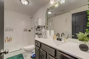 5204 Porchlight Bay, Woodbury, MN 55129 - Photo 41