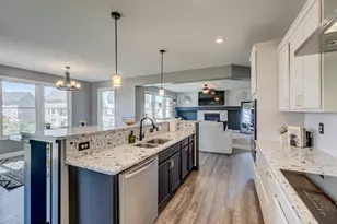 5204 Porchlight Bay, Woodbury, MN 55129 - Photo 17