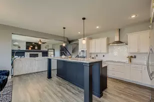 5204 Porchlight Bay, Woodbury, MN 55129 - Photo 15