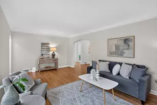 1100 Montana Ave W, Saint Paul, MN 55108 - Photo 7