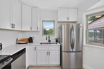 1100 Montana Avenue W, Saint Paul, MN 55108 - Photo 13