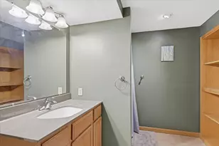 2920 Princeton Ave, Saint Louis Park, MN 55416 - Photo 29