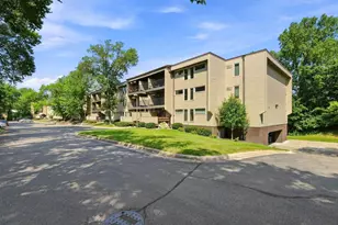 12600 Parkwood Dr, Burnsville, MN 55337 - Photo 1