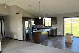 108 Woolgrass Wy, Avon, MN 56310 - Photo 3