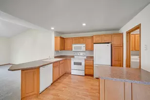 241 Tuttle Dr, Hastings, MN 55033 - Photo 3