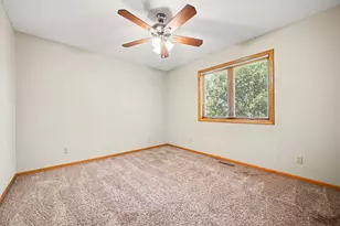 3850 Jamestown Curve, Woodbury, MN 55129 - Photo 23