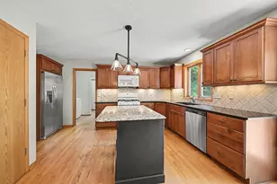 3850 Jamestown Curve, Woodbury, MN 55129 - Photo 13