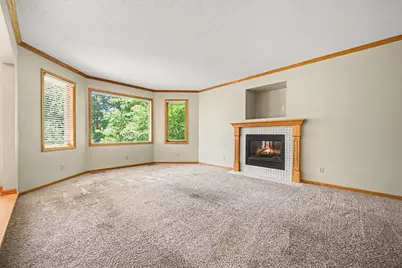 3850 Jamestown Curve, Woodbury, MN 55129 - Photo 9