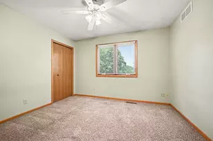 3850 Jamestown Curve, Woodbury, MN 55129 - Photo 33