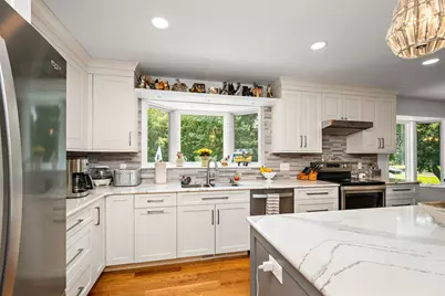 5565 Howards Point Road, Shorewood, MN 55331 - Photo 5